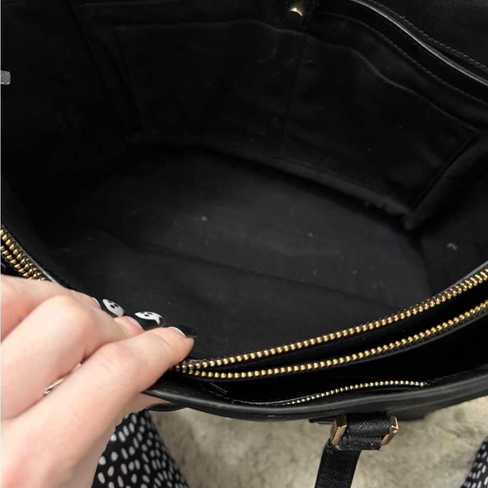 Tory Burch Black Robinson Tote Bag with Gold Accents - Picture 10 of 16